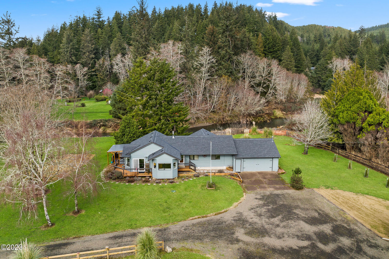 Property Photo: 2163 S Drift Creek Road OR 97367