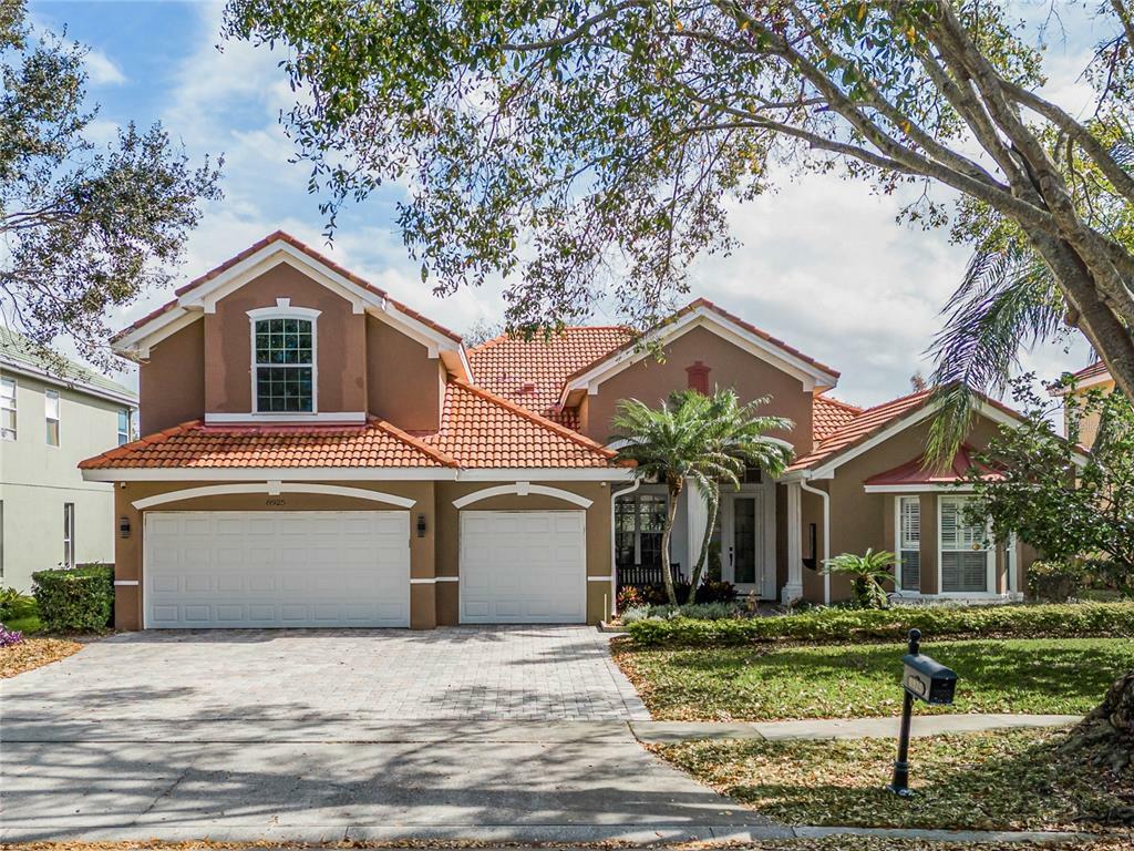 Property Photo:  8925 Heritage Bay Circle  FL 32836 