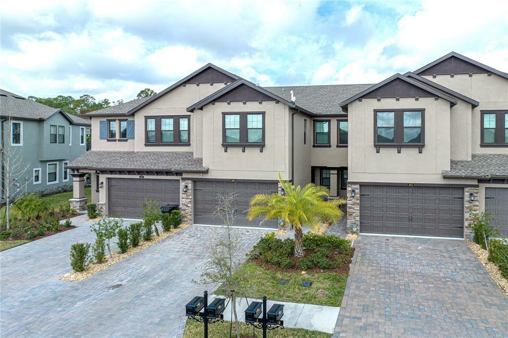 Property Photo: 4605 Ancona Way FL 33543