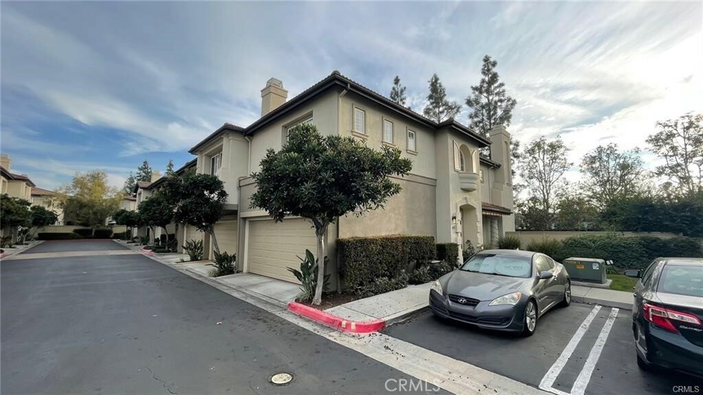 Property Photo:  429 Ridgeway  CA 92620 