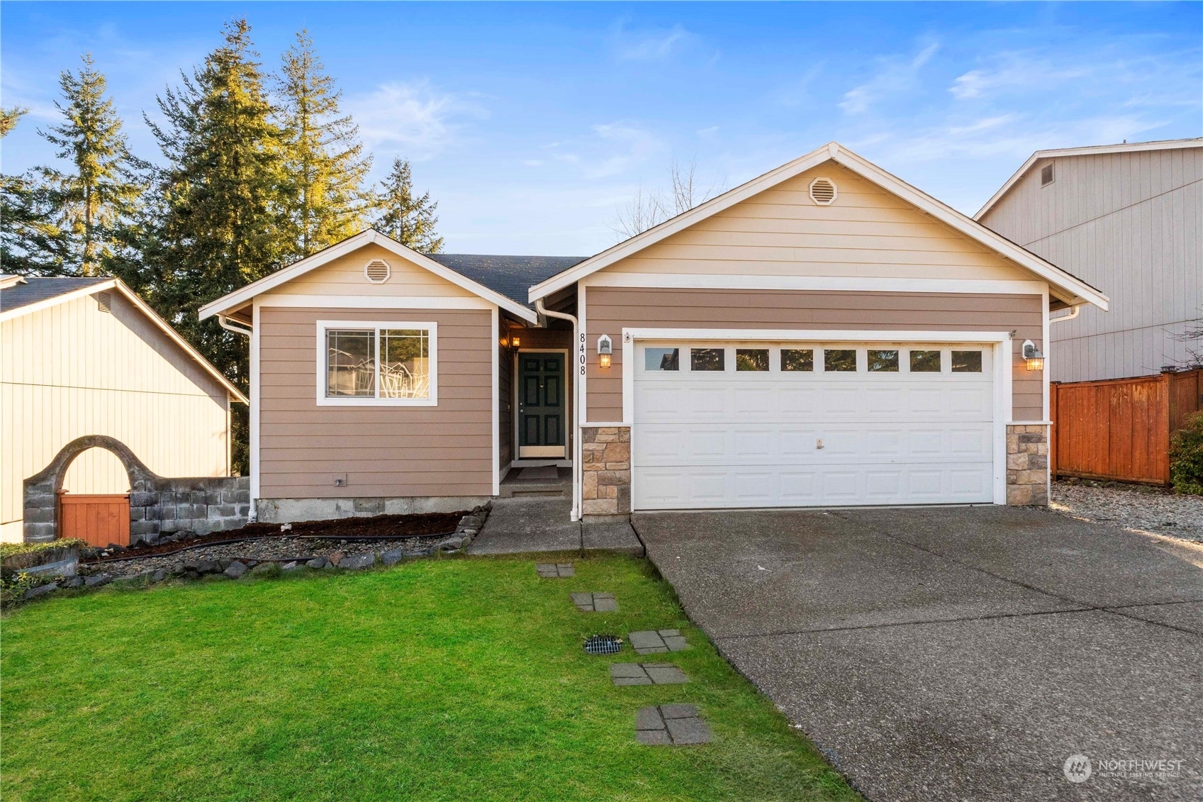 Property Photo:  8408 186th Street Ct E  WA 98375 