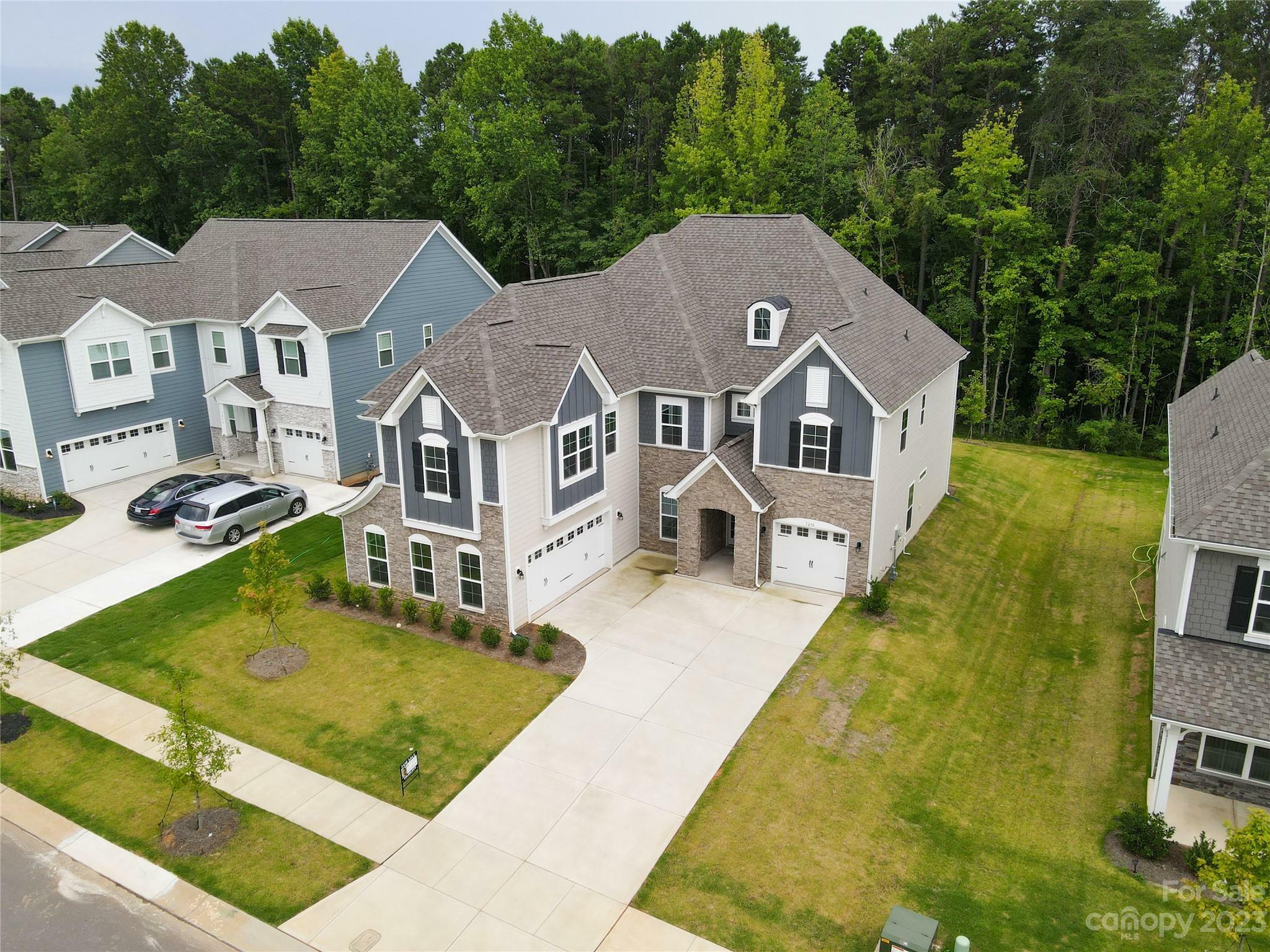 Property Photo:  7210 Glenroe Drive  NC 28078 