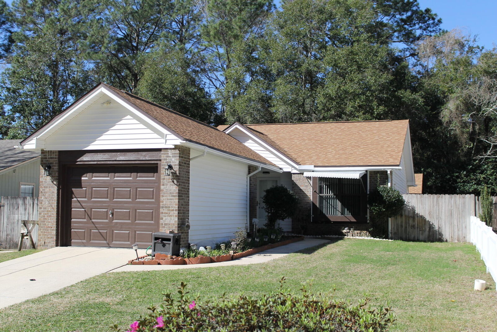Property Photo: 1722 Sycamore Avenue FL 32578