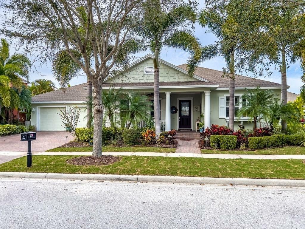 Property Photo:  842 Islebay Drive  FL 33572 