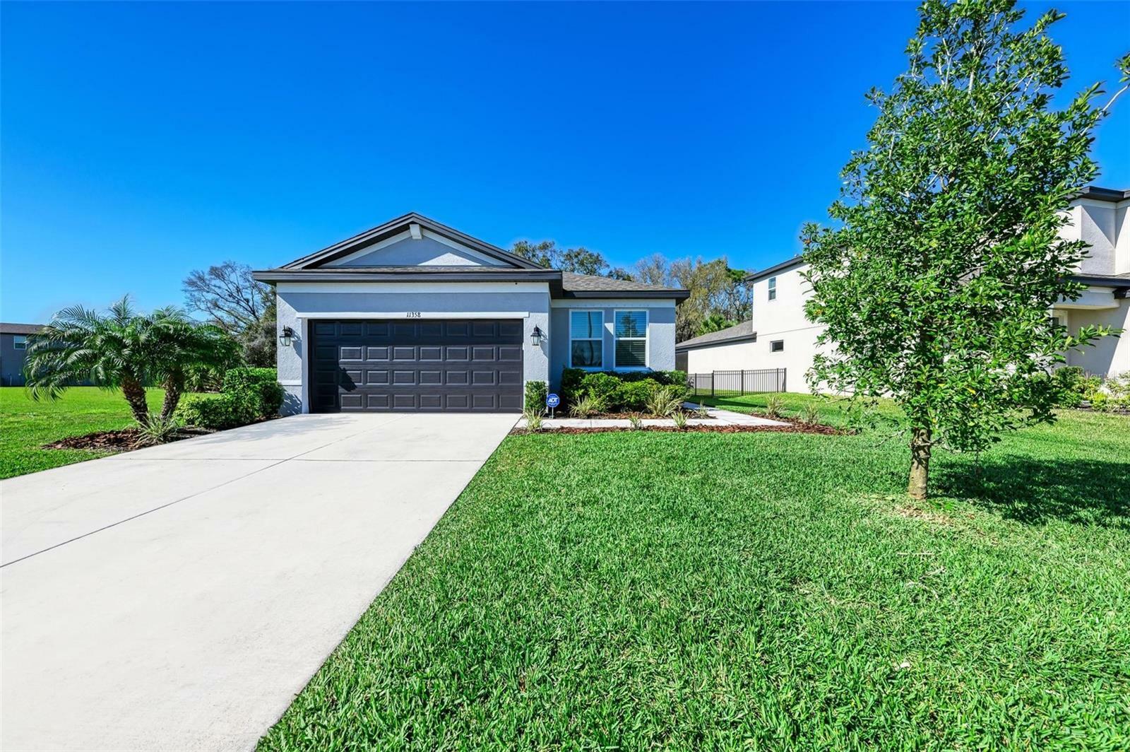 Property Photo:  11358 Daybreak Glen  FL 34219 