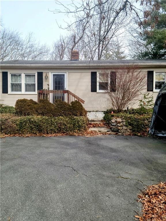 Property Photo:  303 South Rd  RI 02818 