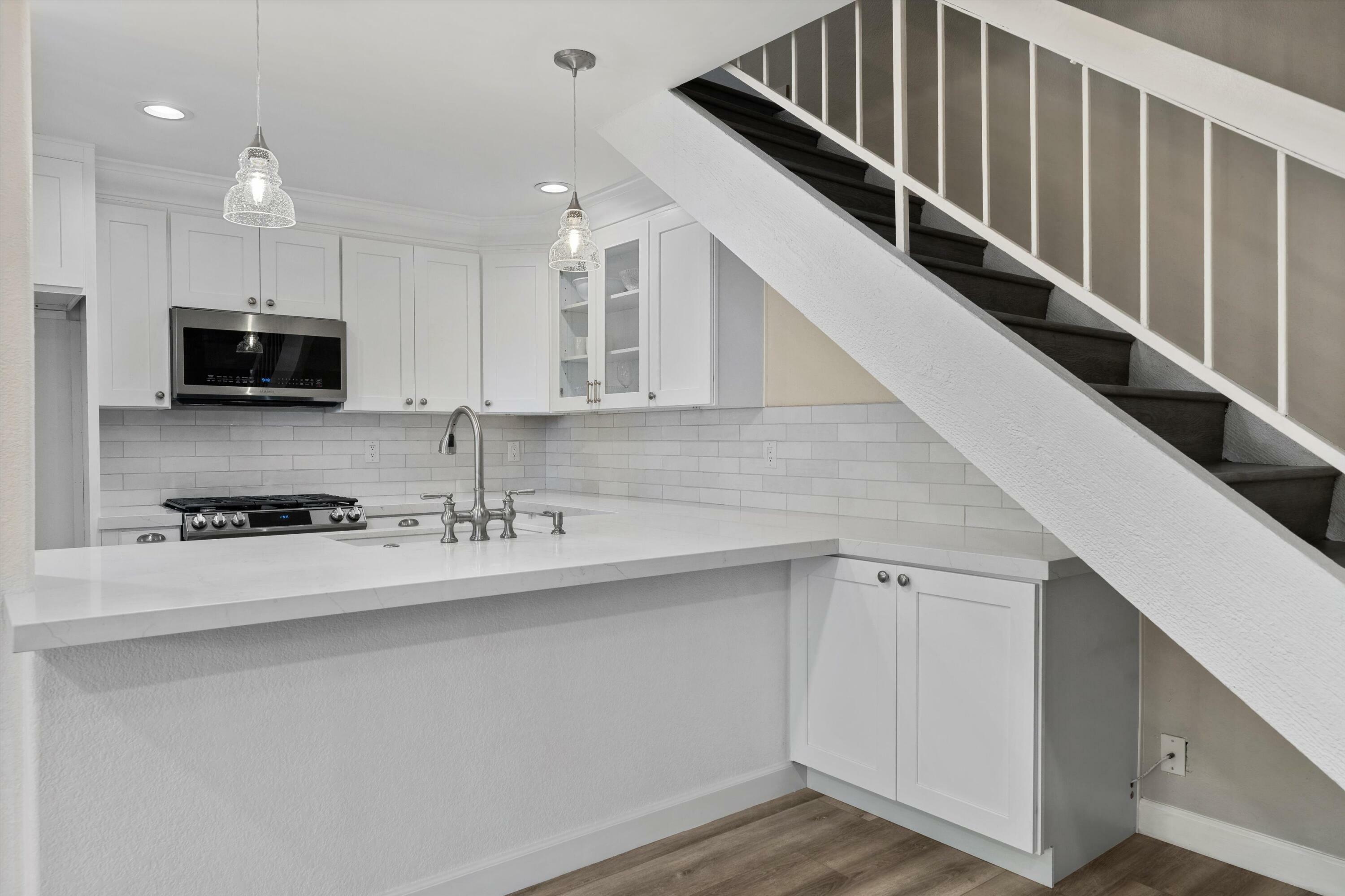 Property Photo:  74176 Catalina Way  CA 92260 