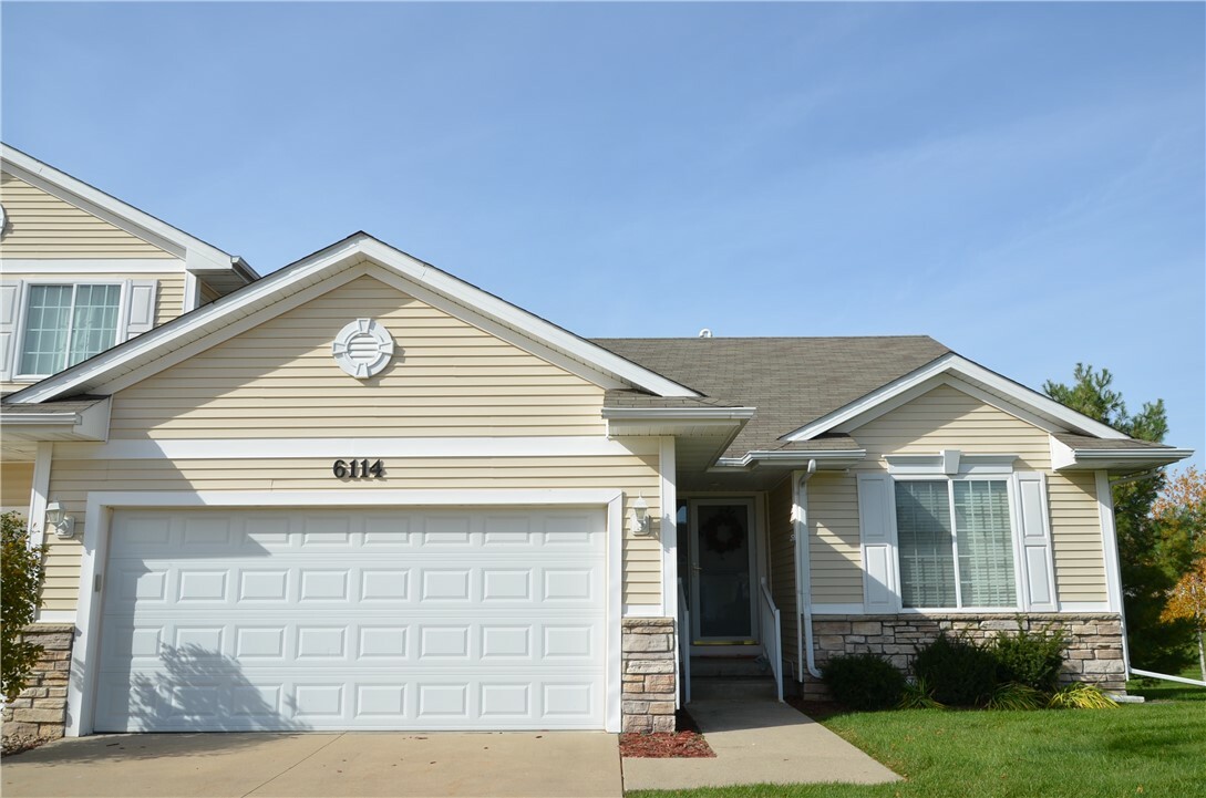 Property Photo:  6114 Pinewood Court  IA 50131 