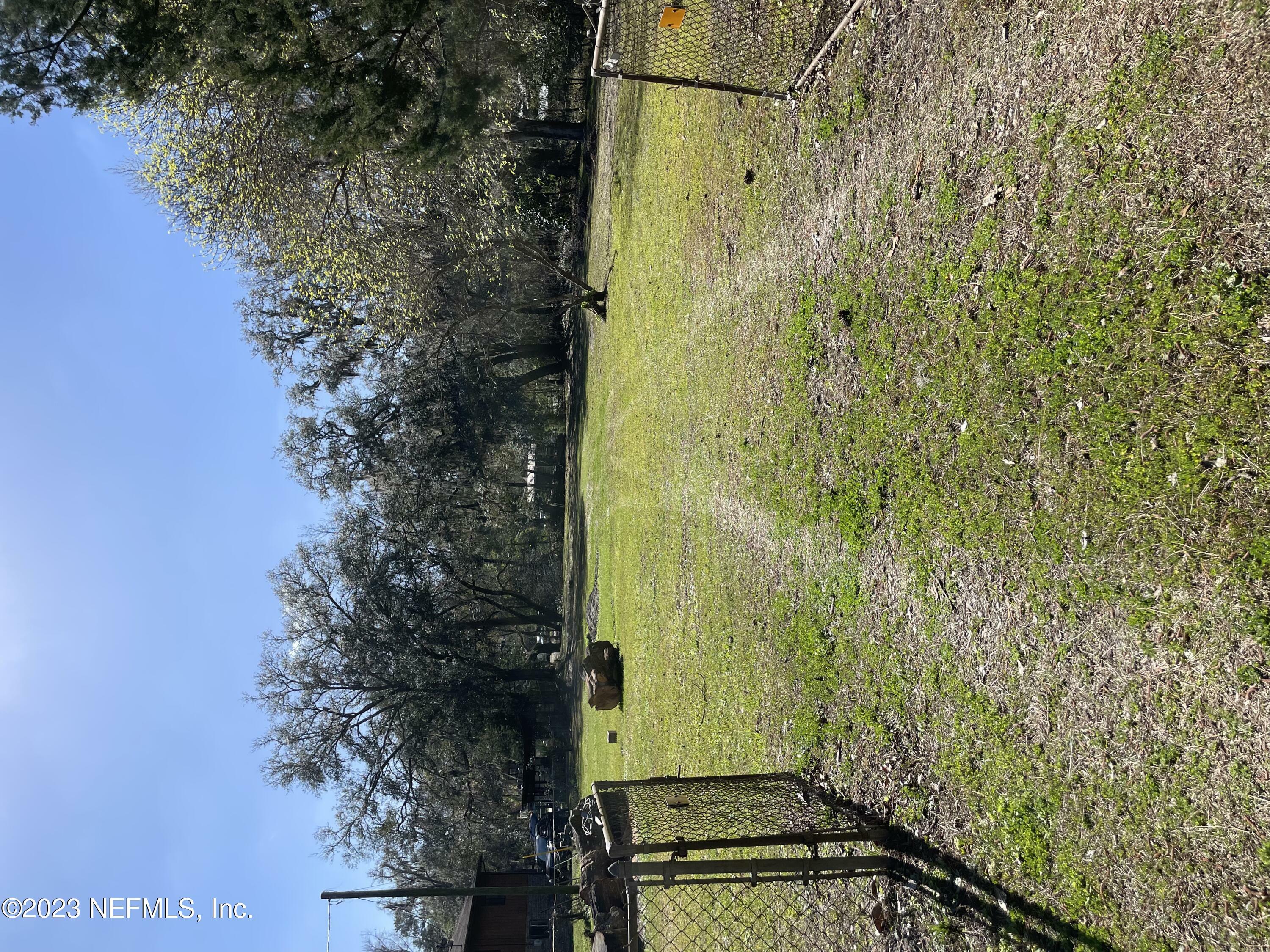 Property Photo:  4093 Lazy Acres Road  FL 32068 