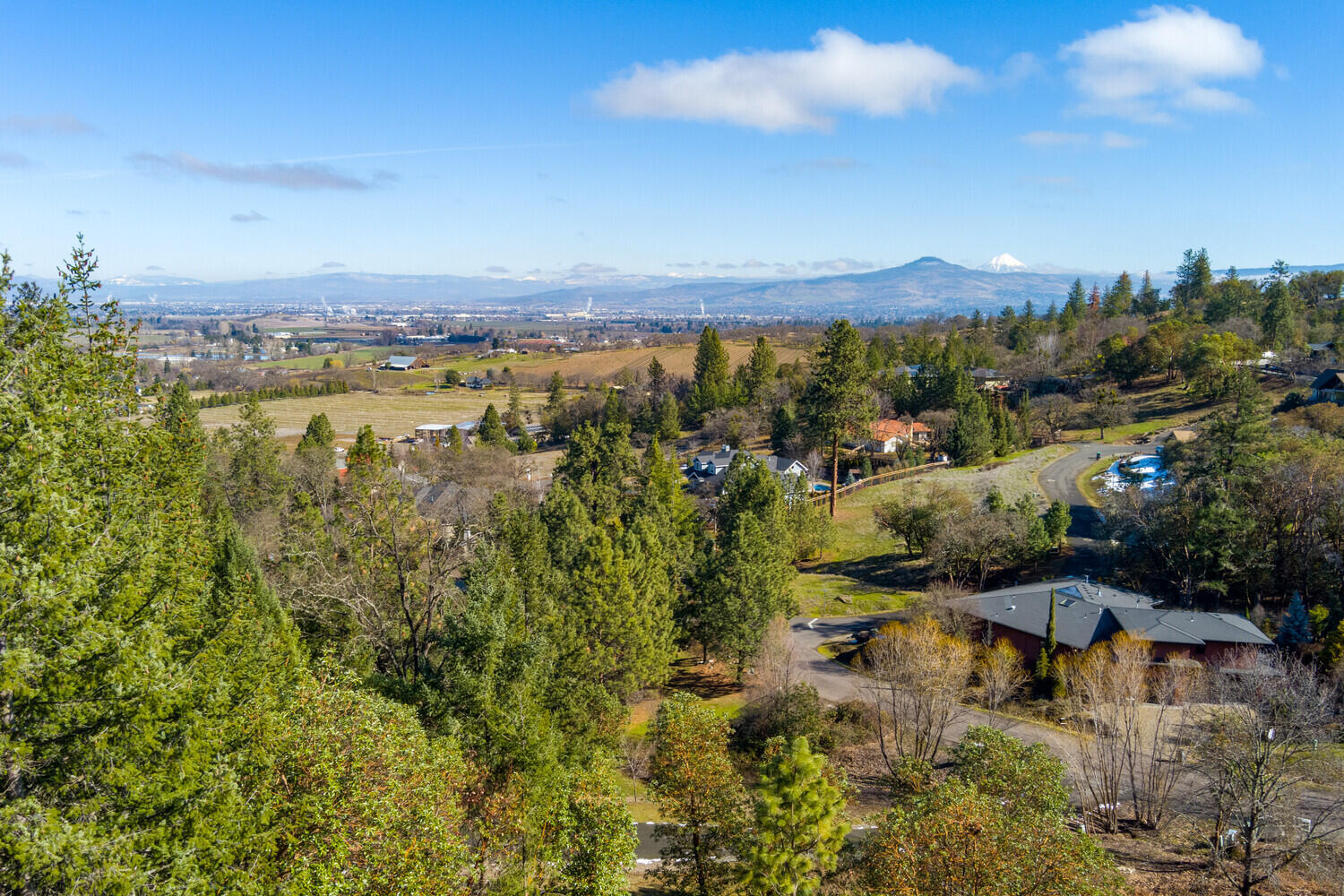Property Photo: 280 Wells Fargo Drive OR 97530