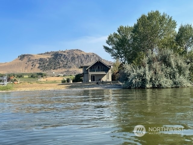 Property Photo:  27 Hard Cider Drive  WA 98844 