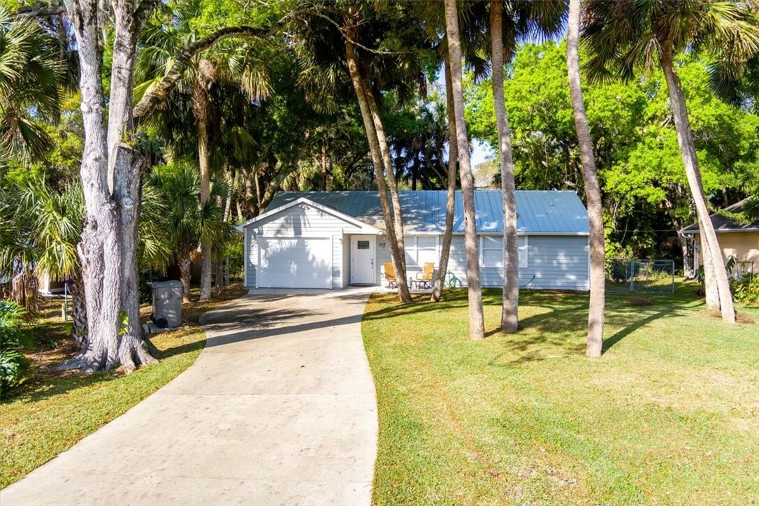 Property Photo:  1113 35th Avenue SW  FL 32968 