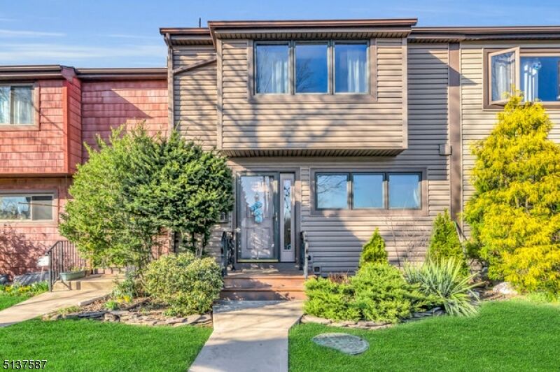 Property Photo: 124 Brookside Ln NJ 08844