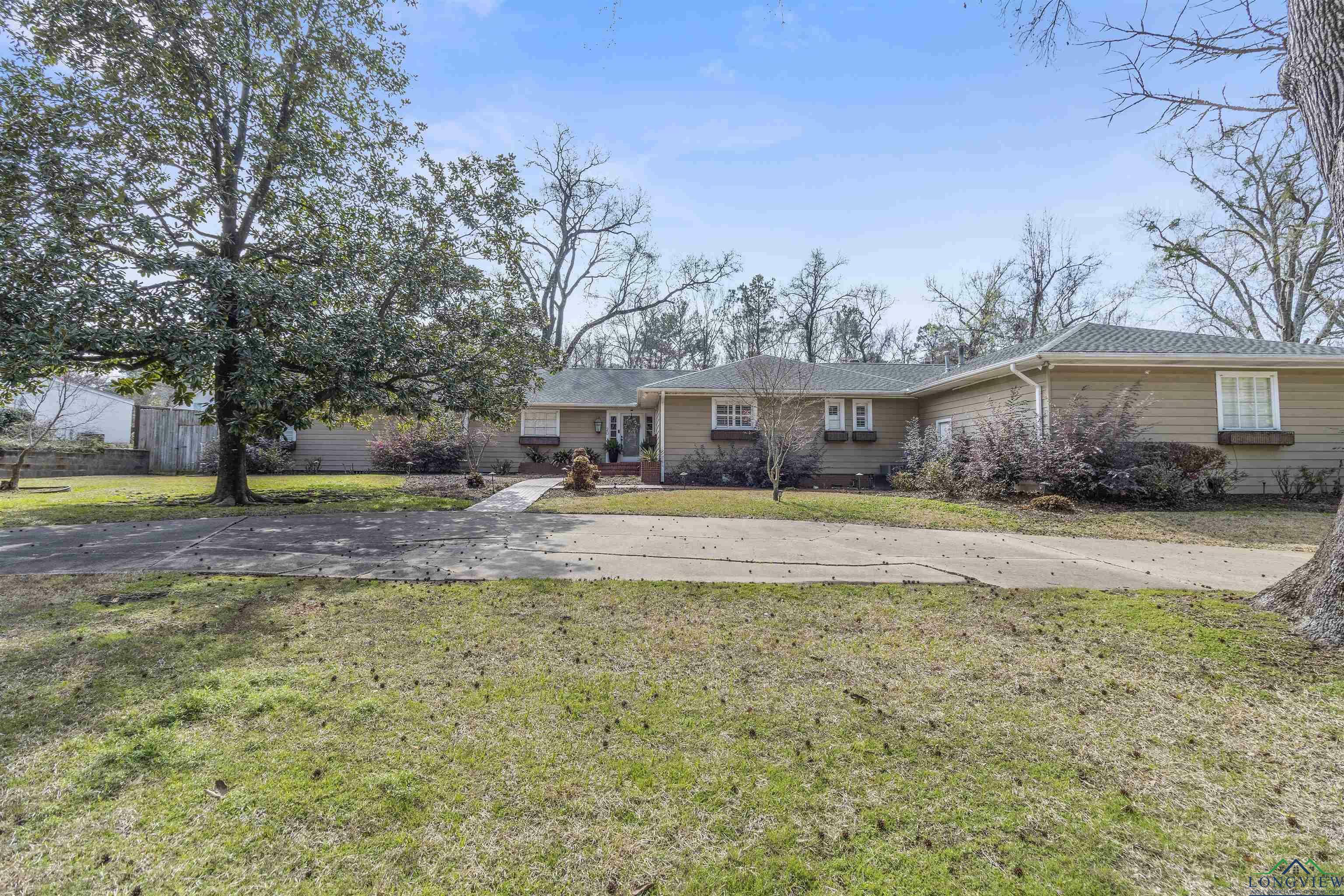 Property Photo:  20 Pegues  TX 75601 