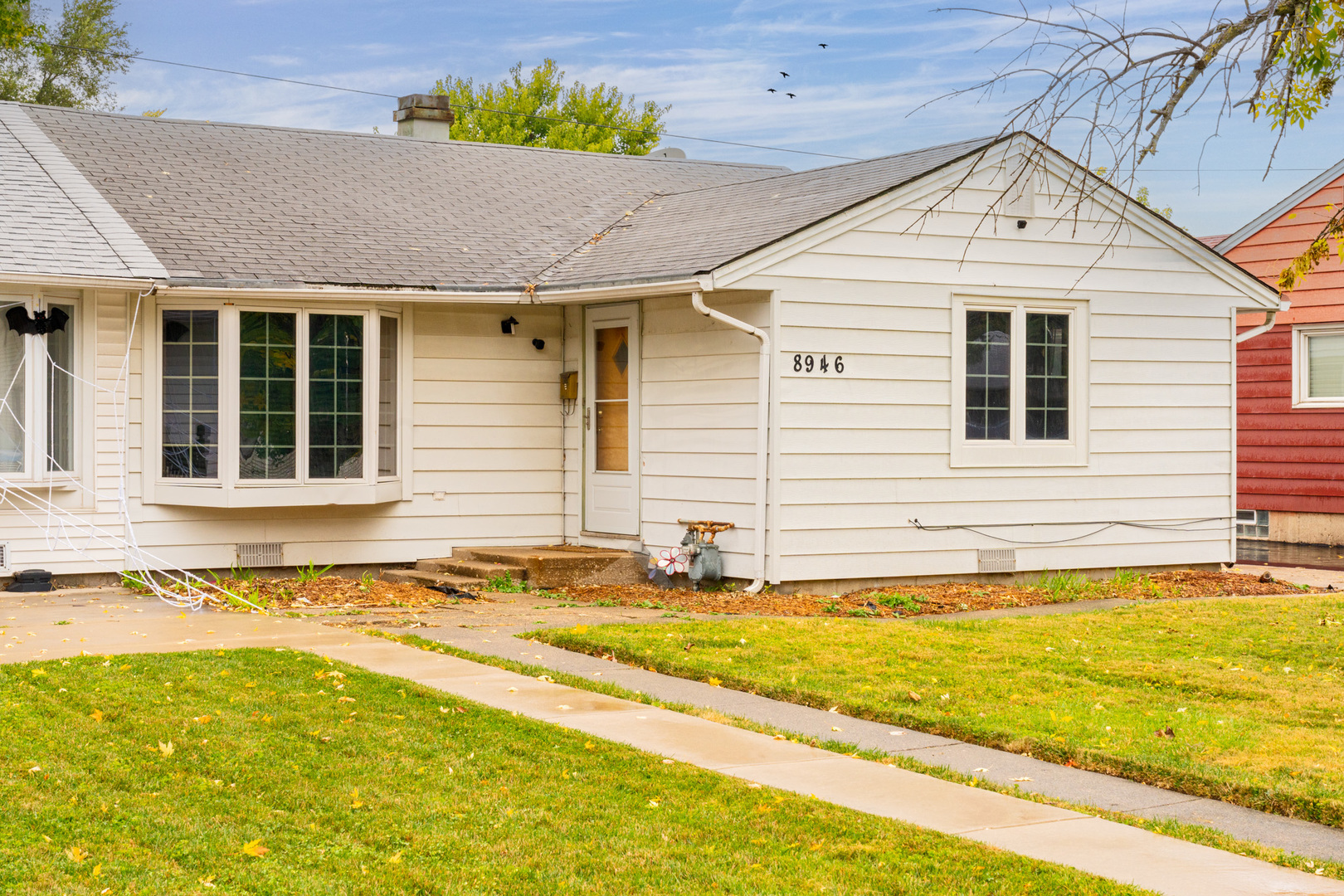 Property Photo:  8946 S Main Street  IL 60456 