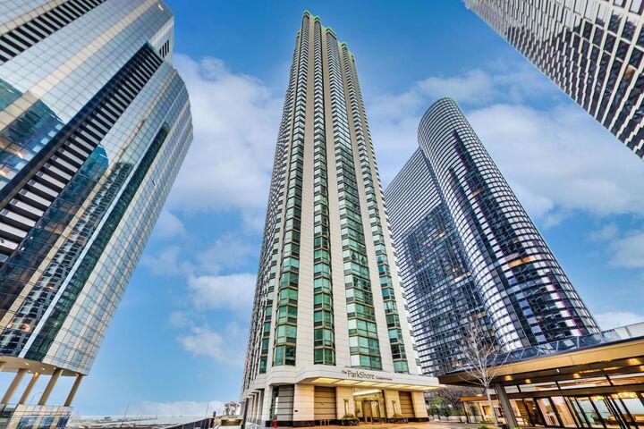 195 N Harbor Drive 5404  Chicago IL 60601 photo