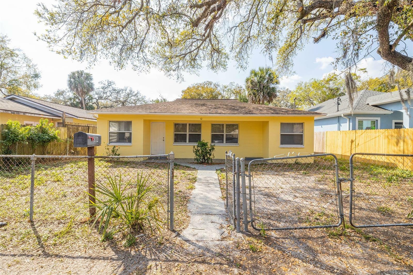 Property Photo: 8104 N Alaska Street FL 33604