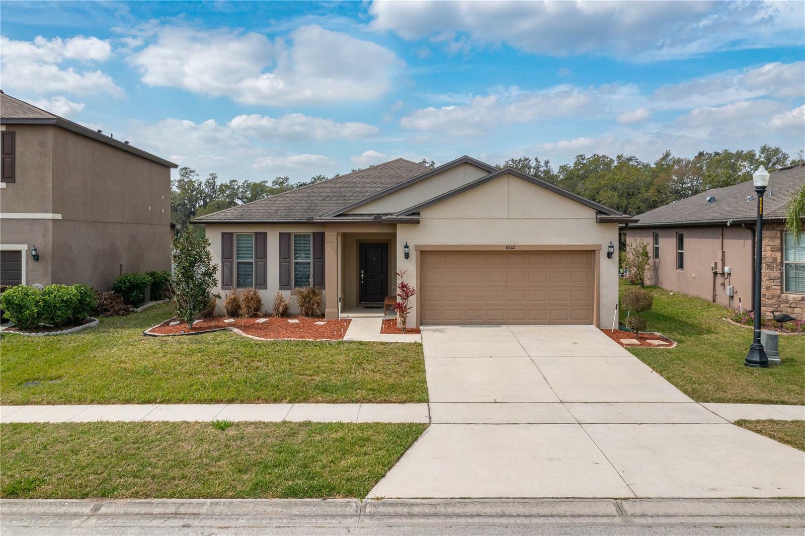 Property Photo:  8822 Hinsdale Heights Drive  FL 33868 