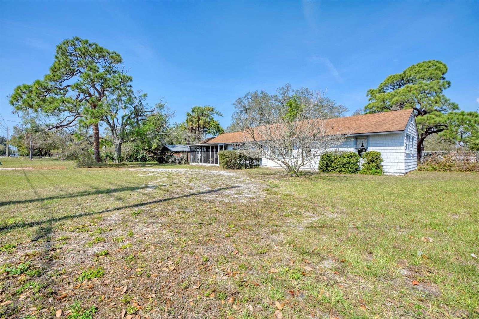 Property Photo:  2341 Webber Street  FL 34239 