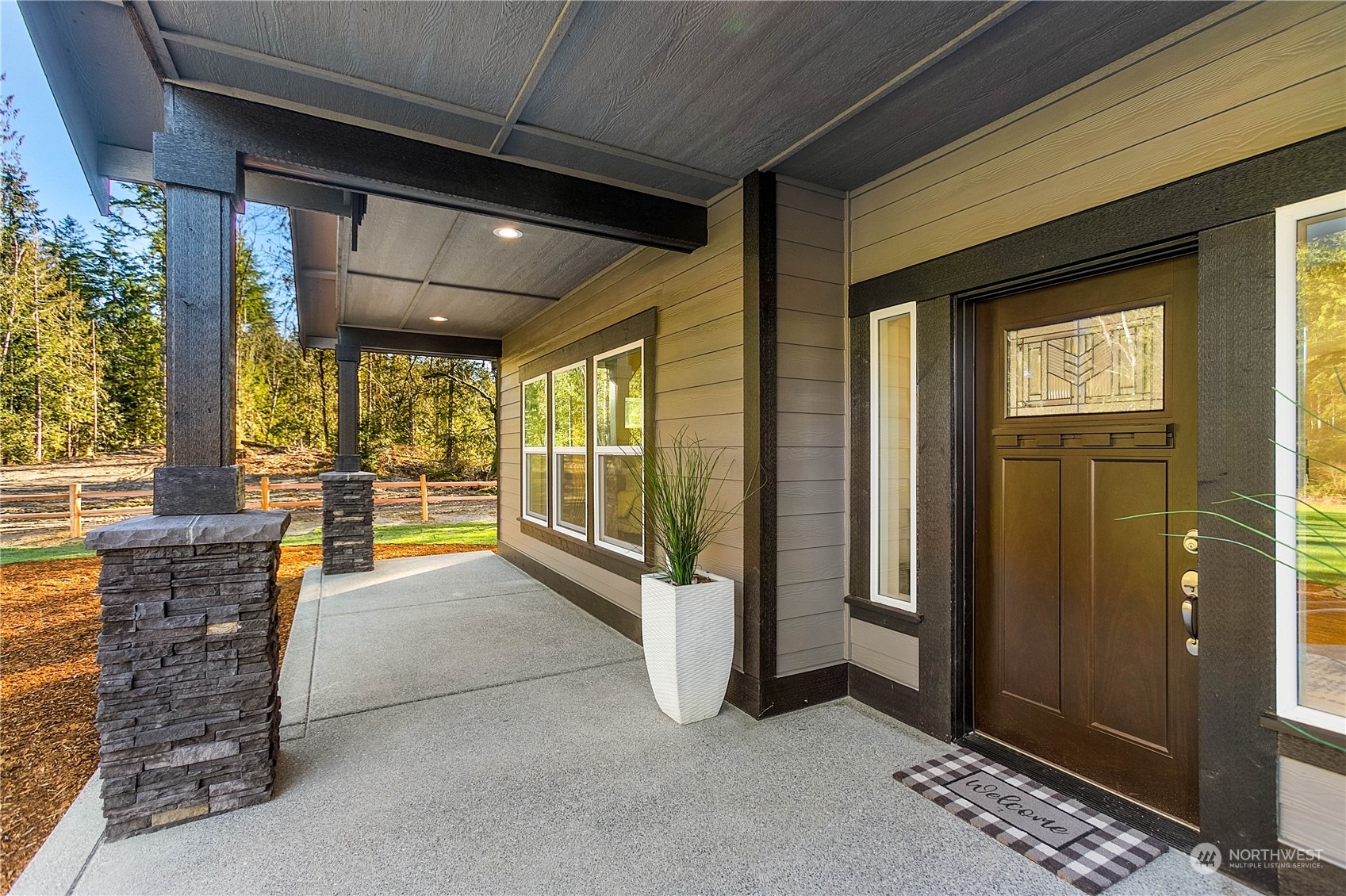Property Photo:  1702  Lilypad Place E  WA 98366 