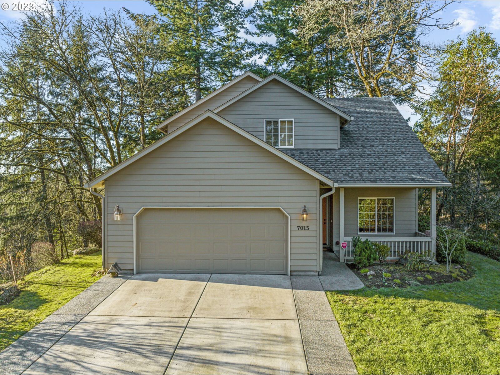 Property Photo: 7015 Old Pacific Hwy S WA 98625