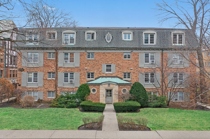 1923 Sherman Avenue 1S  Evanston IL 60201 photo