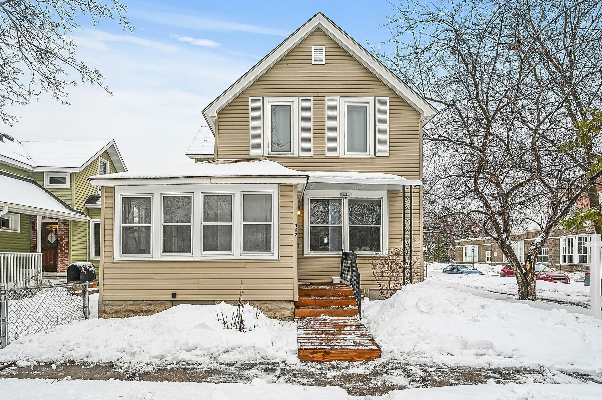 Property Photo:  402 Clifton Street  MN 55102 