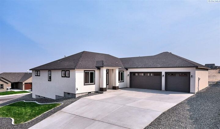 6888 Cyprus Lp  West Richland WA 99353-5515 photo