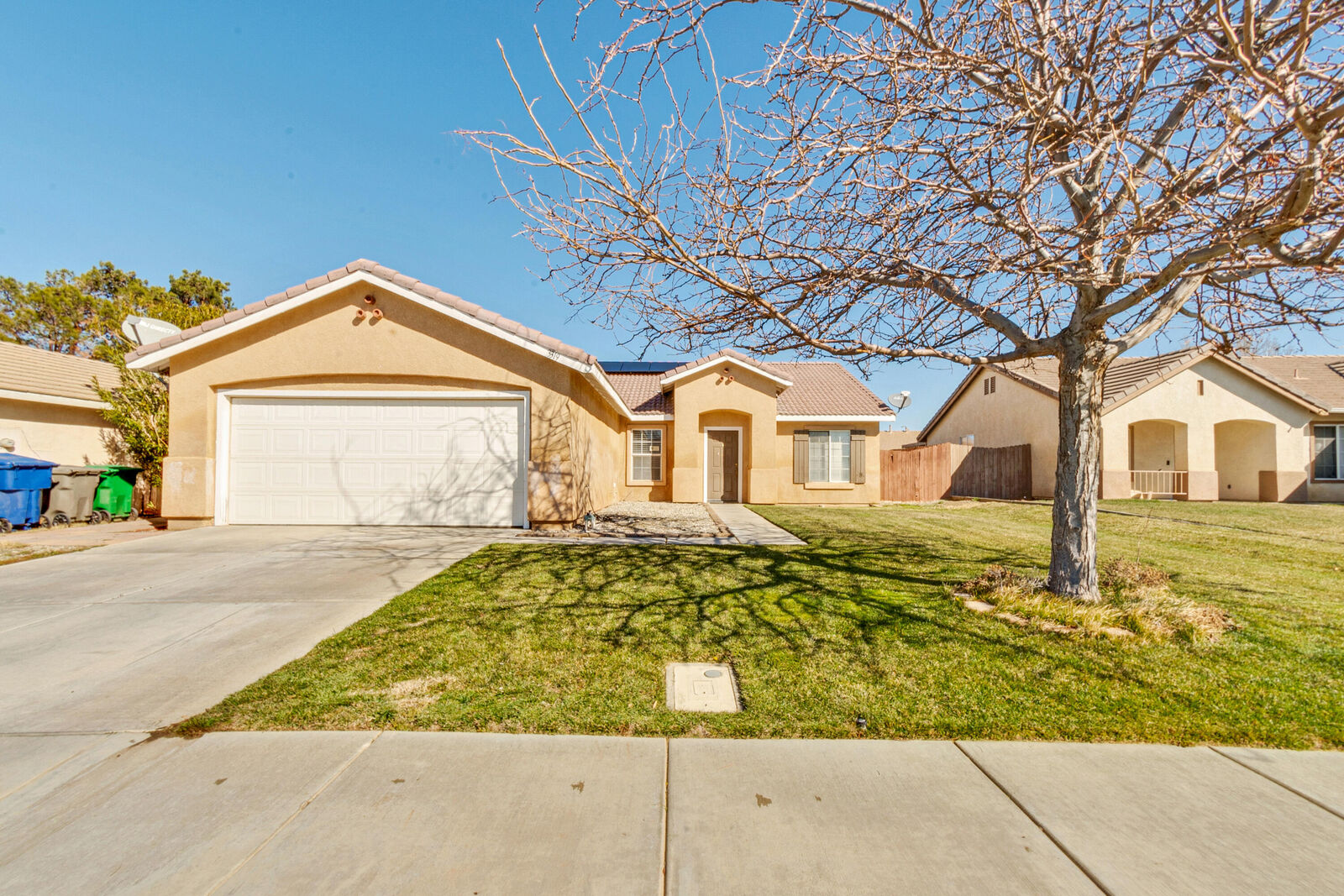 Property Photo:  3319 E Ave K 6  CA 93535 