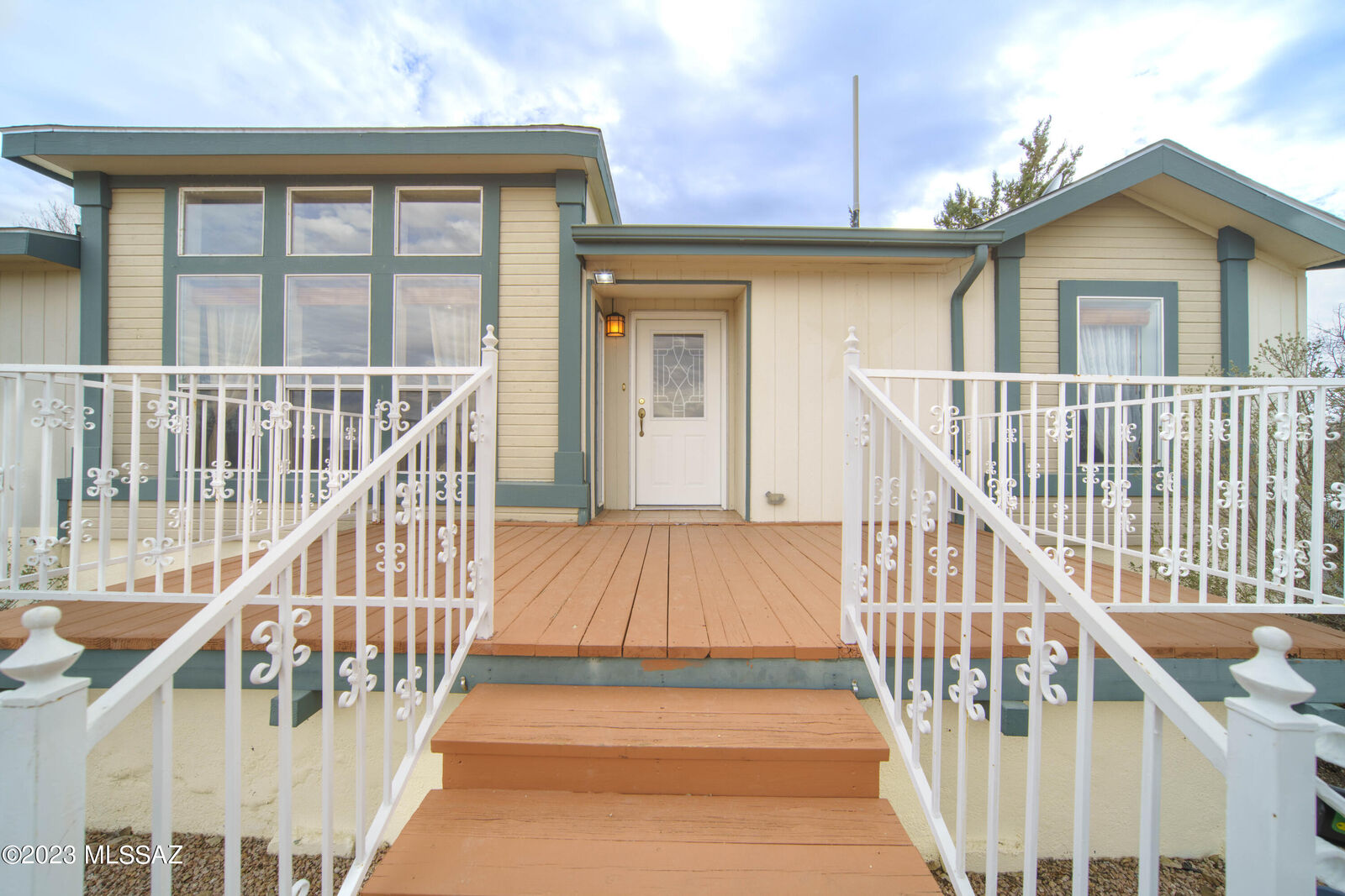 Property Photo:  2271 W Larkspur Lane  AZ 85630 