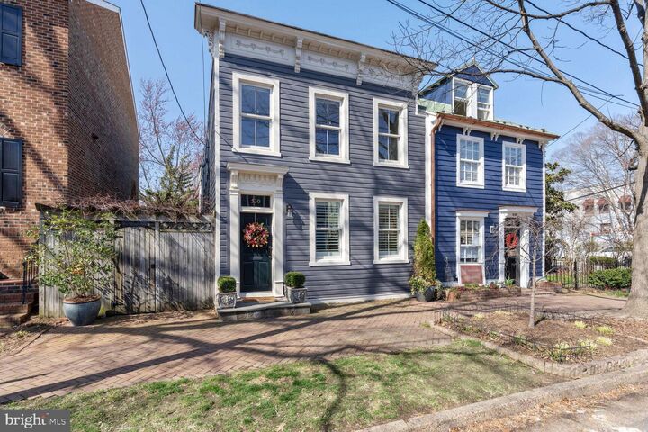 530 N Columbus Street N  Alexandria VA 22314 photo