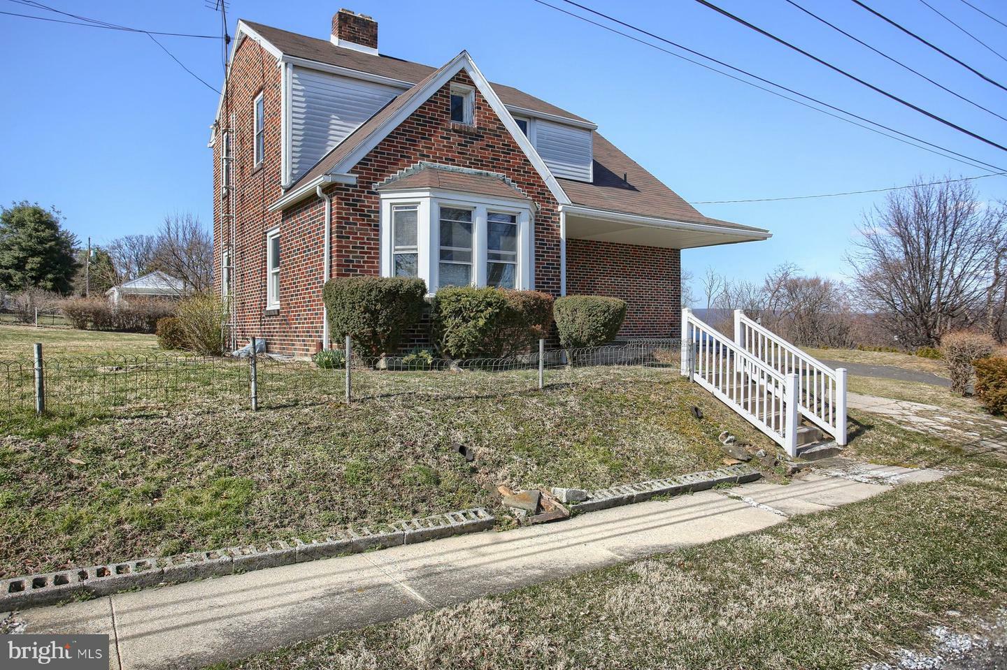 Property Photo: 8 Helen Street PA 17025