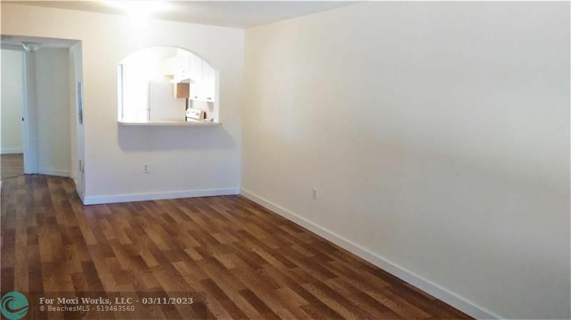 Property Photo:  2731 SE 12th Rd 105  FL 33035 