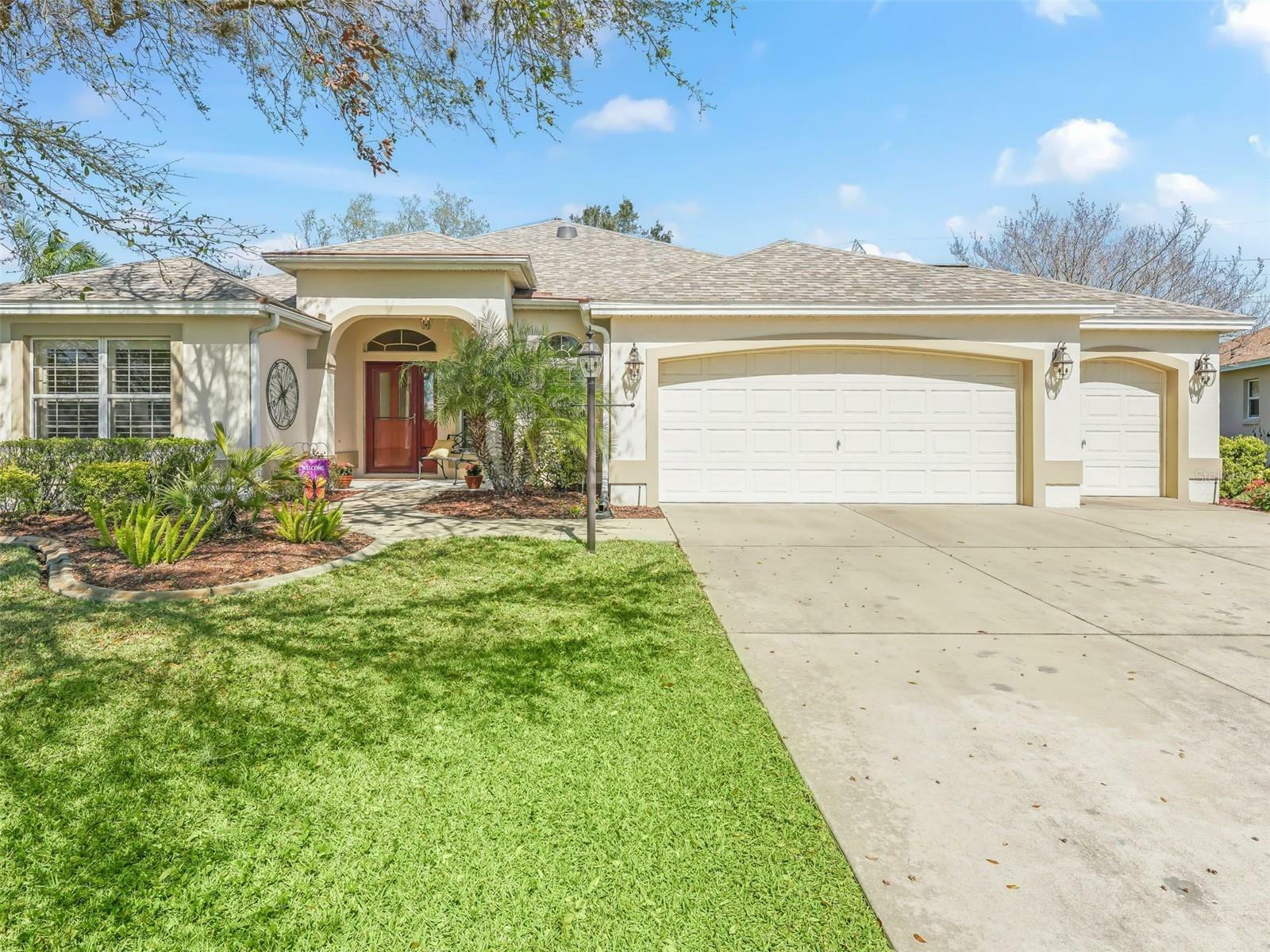 Property Photo:  17226 SE 85th Willowick Circle  FL 32162 