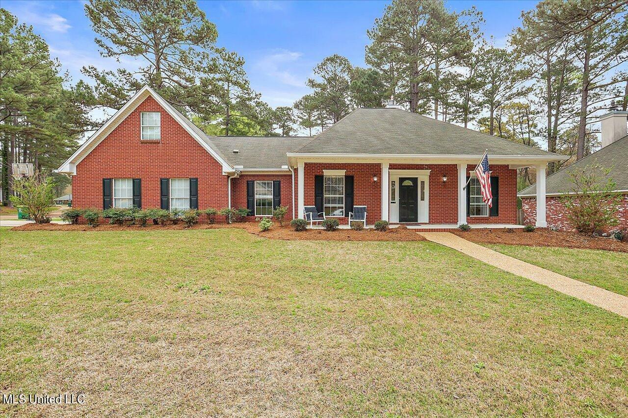 Property Photo: 400 Camellia Lane MS 39157