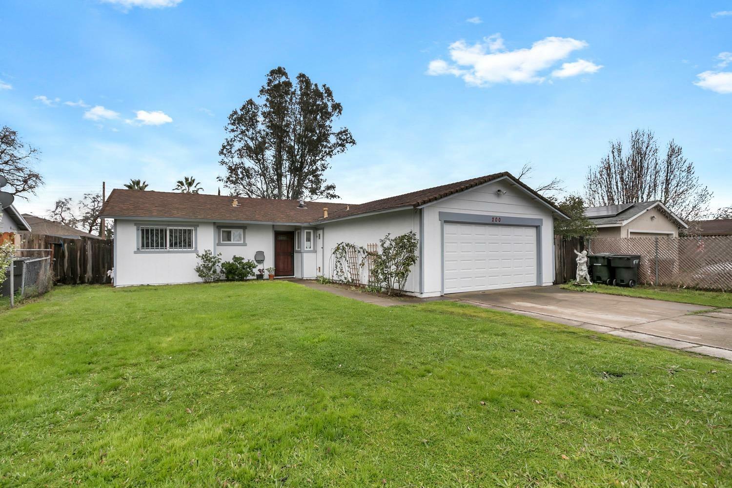 Property Photo:  200 Silver Eagle Road  CA 95838 