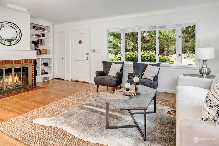 Property Photo: 10520 19th Avenue NE WA 98125