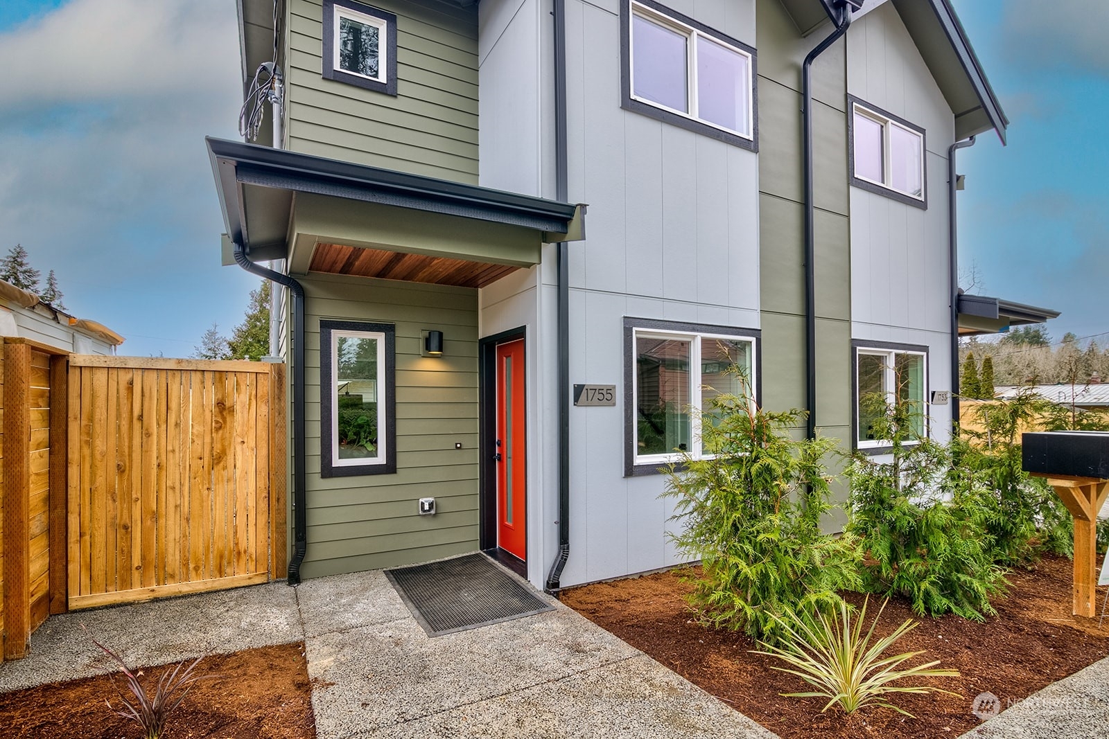 Property Photo:  1755 NE 105th Street  WA 98125 