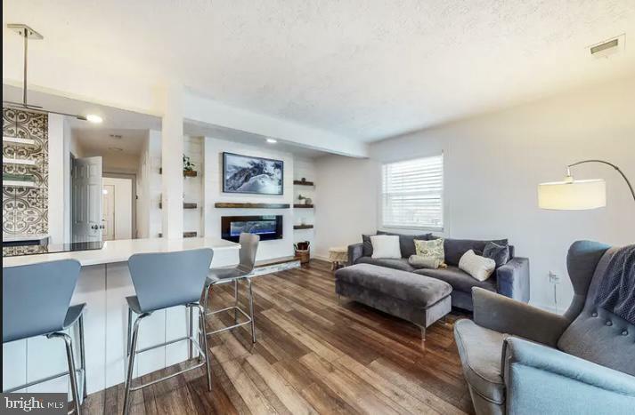 Property Photo: 13 43rd Street 4 MD 21842