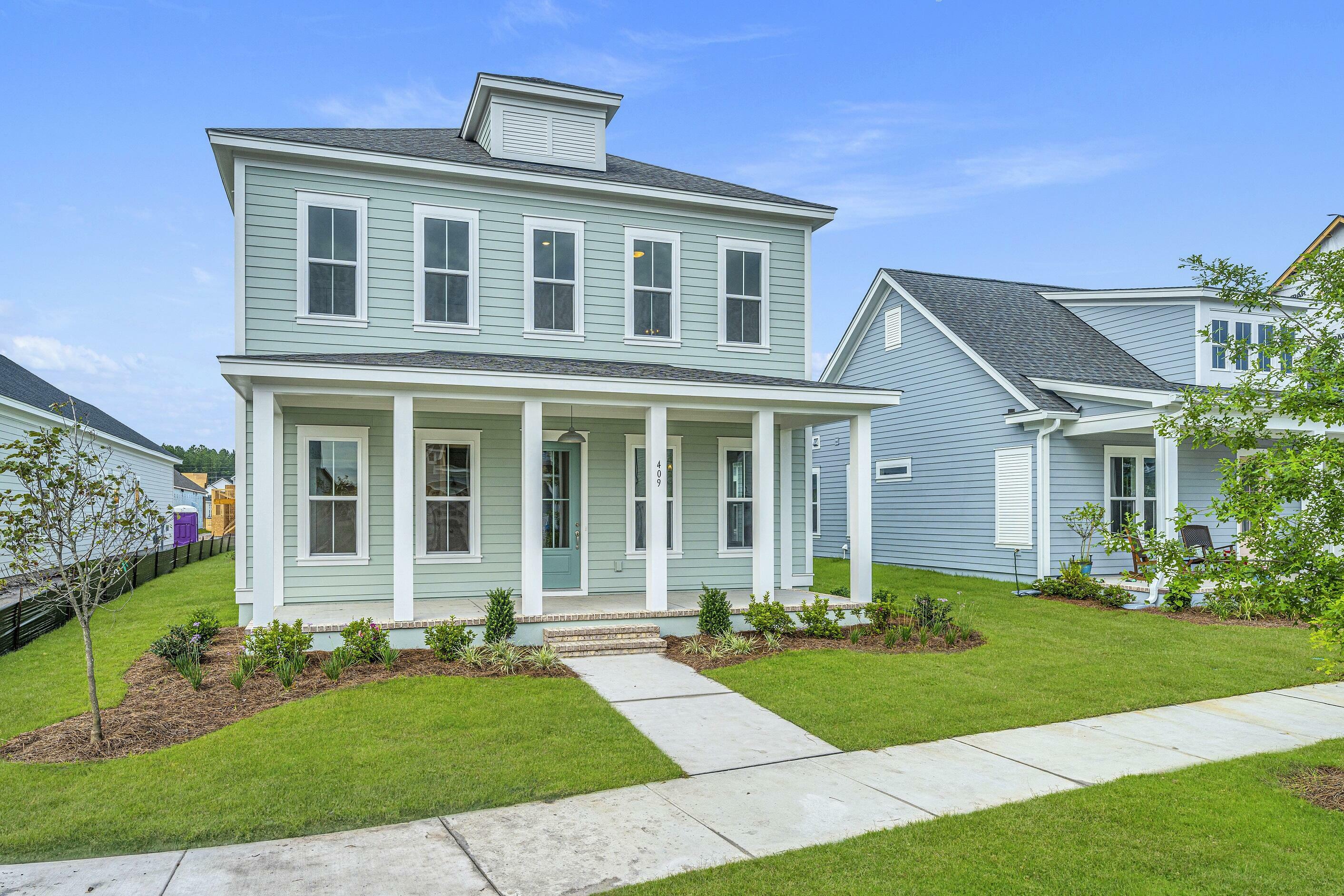 Property Photo:  210 Midtown Avenue  SC 29486 