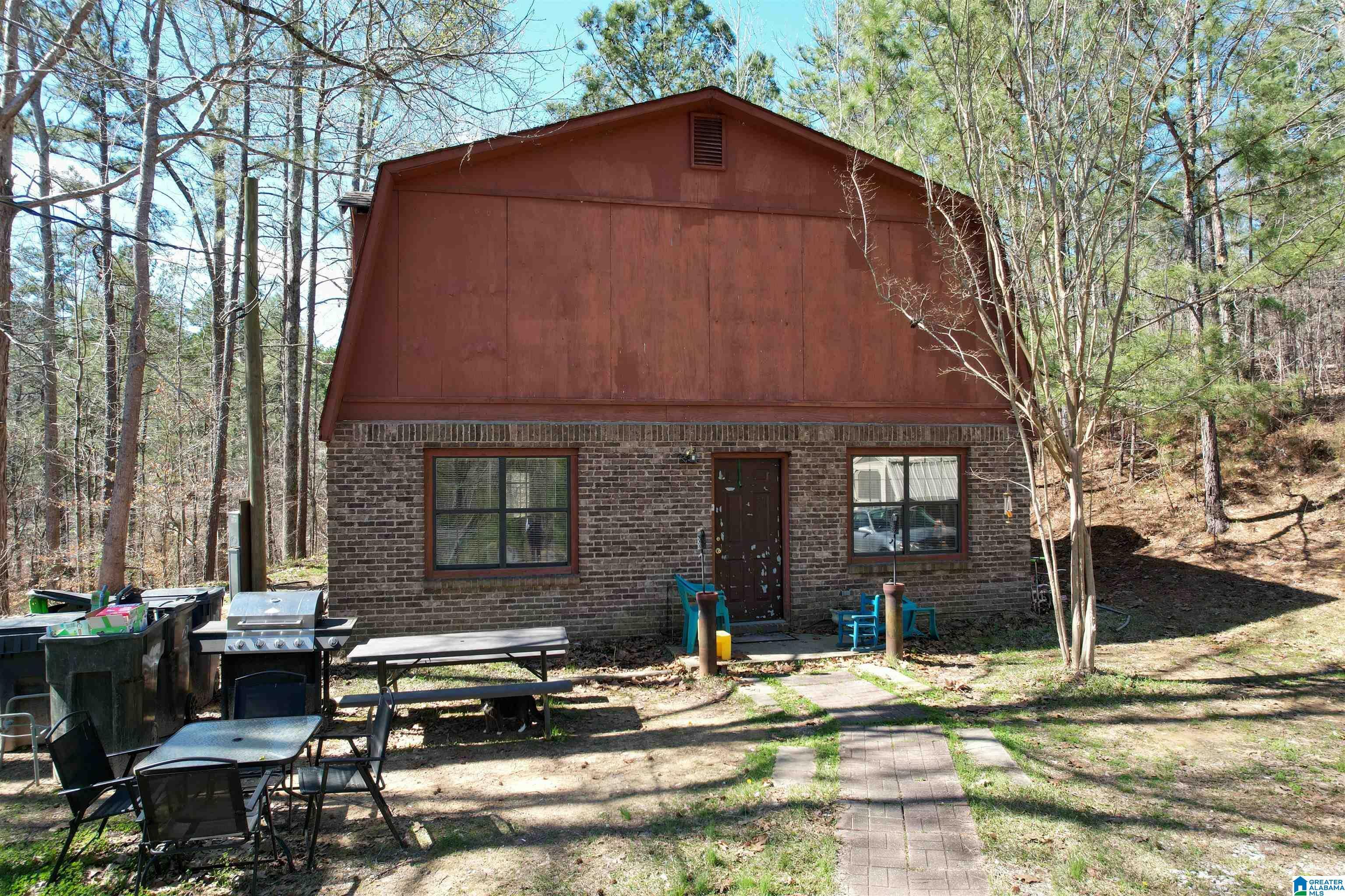 Property Photo:  196 Woodcreek Lane  AL 35128 