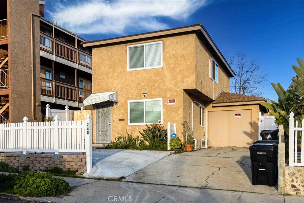 Property Photo: 240 S Avenue 24 CA 90031