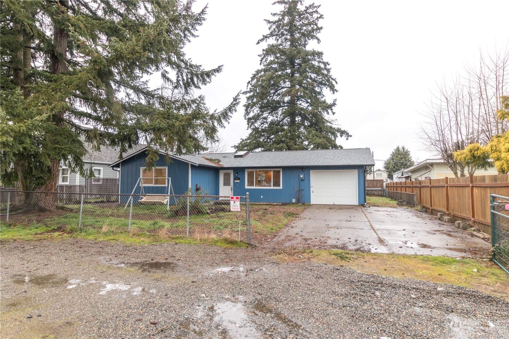 Property Photo:  705 113th Street S  WA 98444 