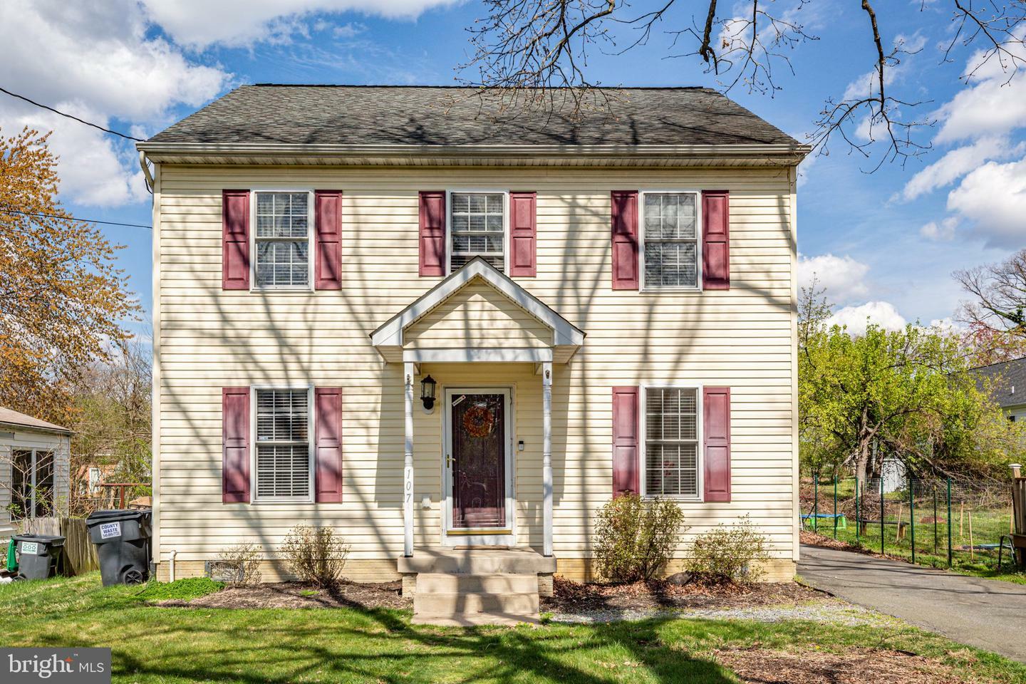 Property Photo: 107 McLaws Street E VA 22408