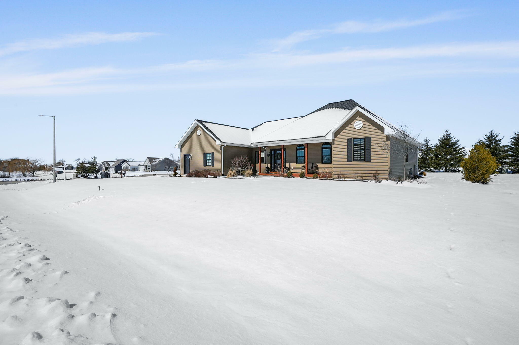 Property Photo:  514 Summerfield Dr  WI 53191 