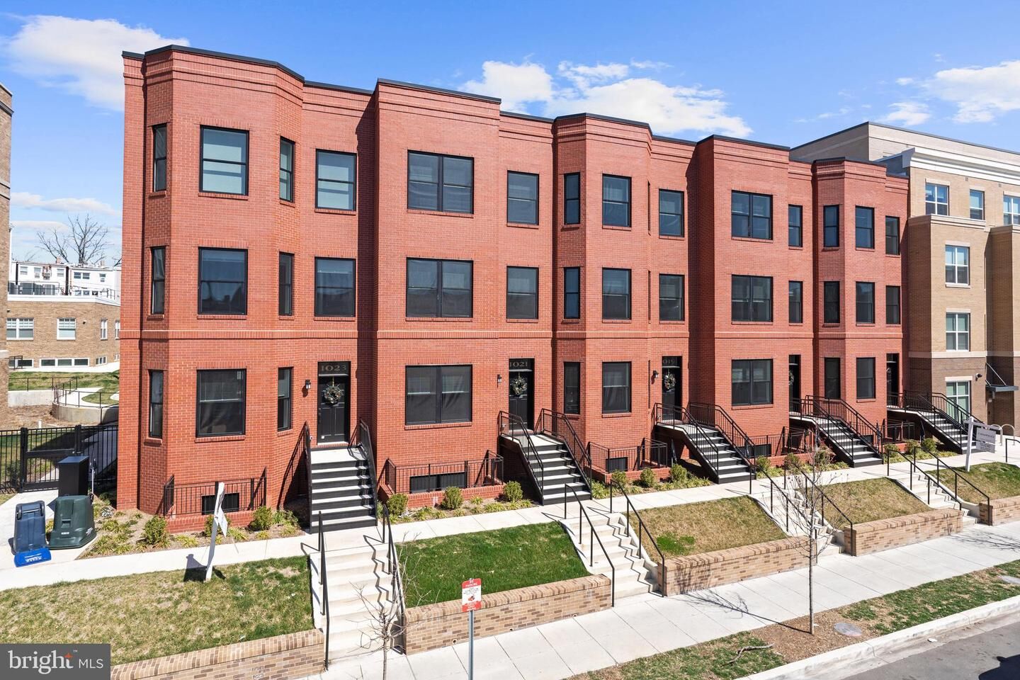 Property Photo: 1021 Spring Road NW 2 DC 20010