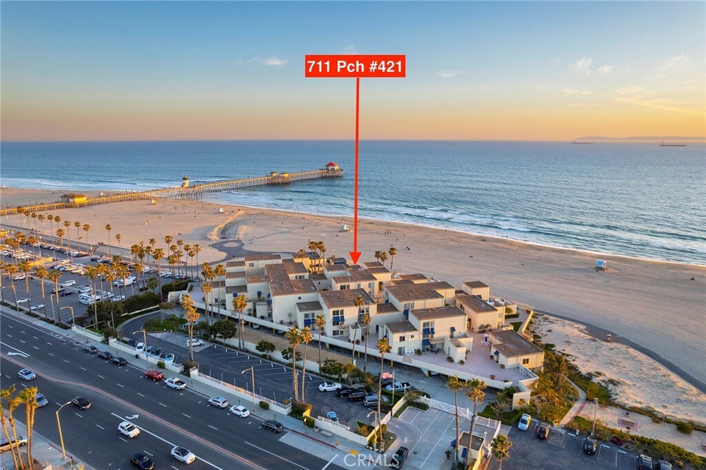 Property Photo: 711 Pacific Coast Highway 421 CA 92648