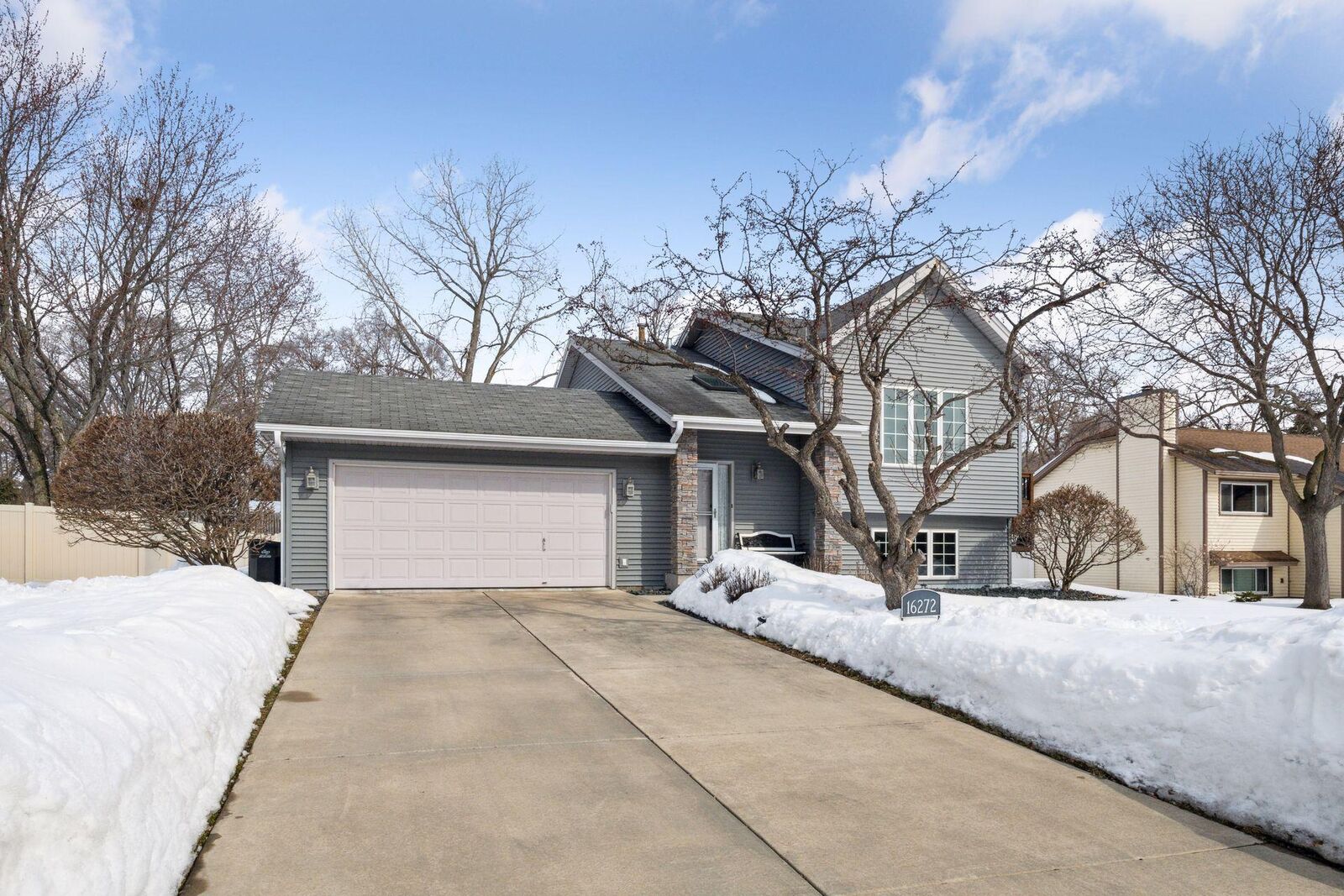 Property Photo:  16272 Sheldon Avenue  MN 55344 