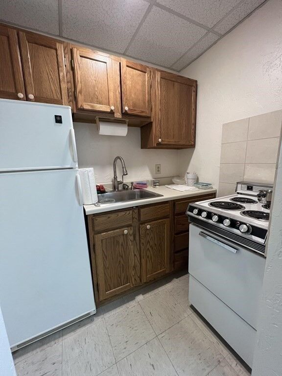 Property Photo:  498 Lincoln Ave Studio  MA 01906 