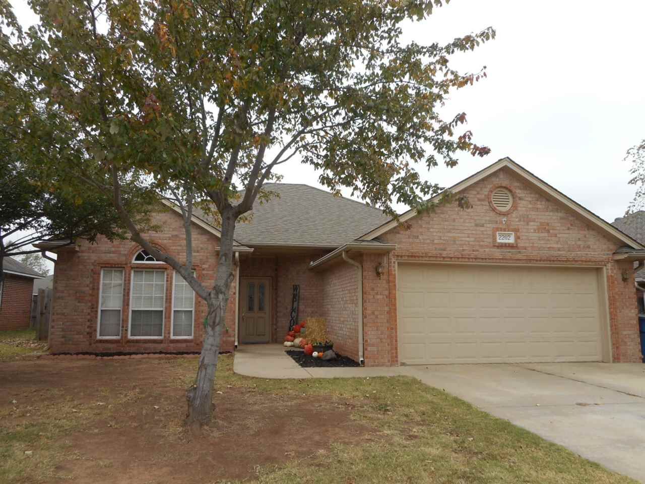 Property Photo: 2202 N Manning Street OK 74075-2999